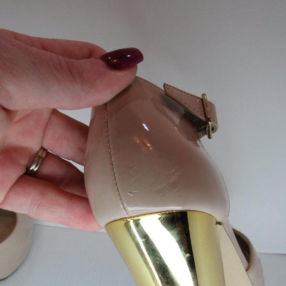 Steve Madden Dyvine Beige T Bar Peep Toe Platform Gold Heel Pumps - Picture 10 of 15